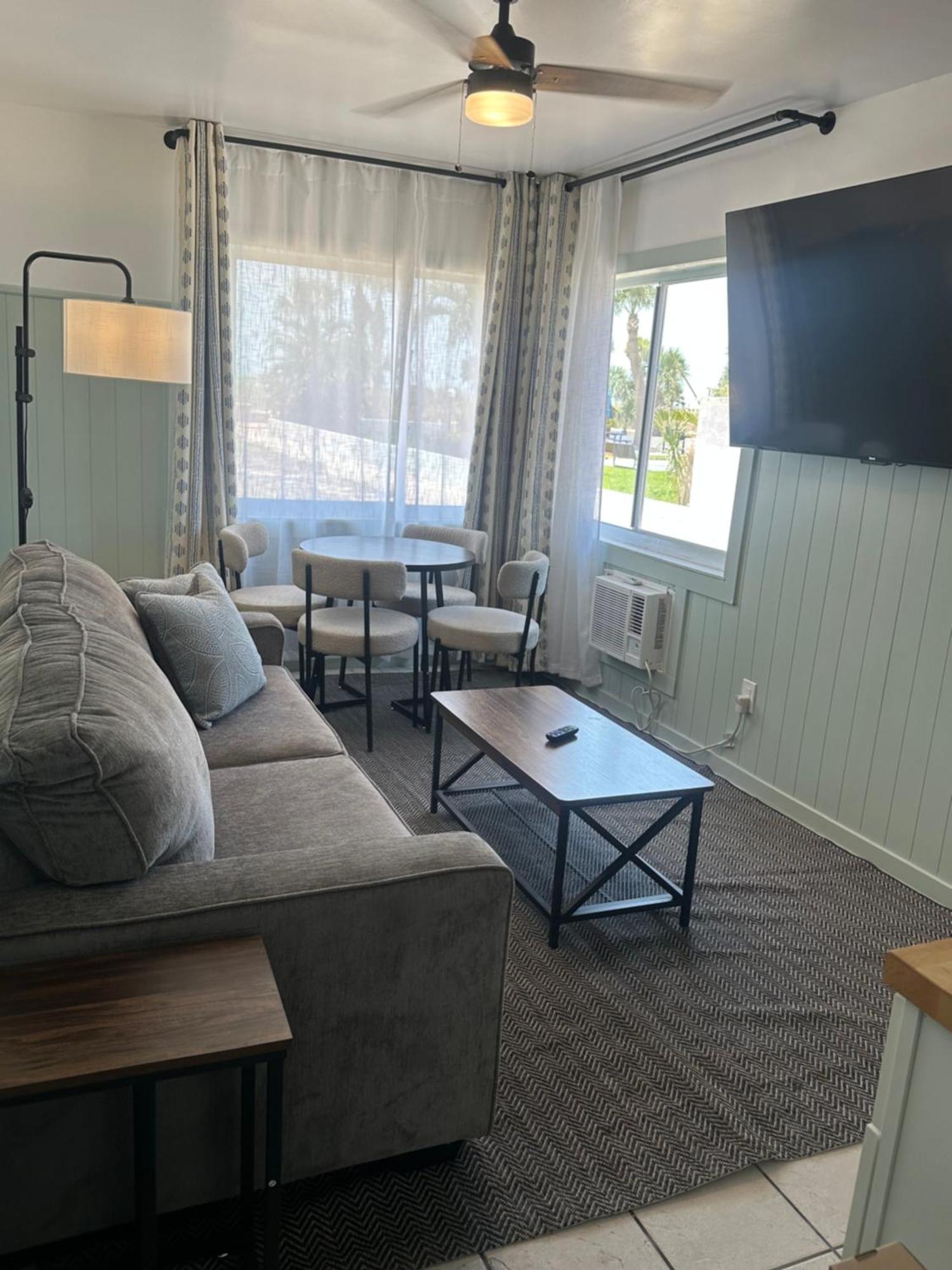 Arvilla Resort St. Pete Beach Εξωτερικό φωτογραφία